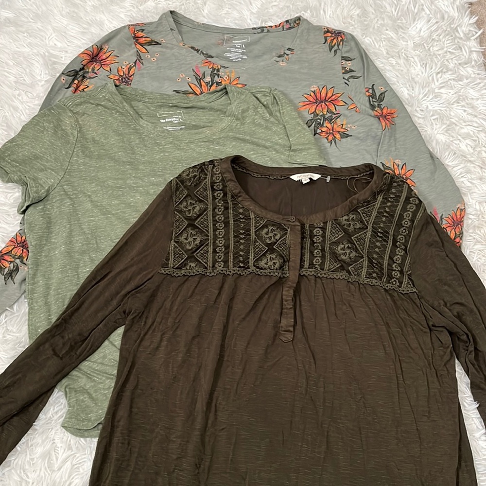 Green shirt bundle 💚🌿
